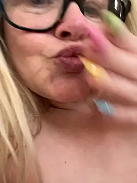 Chat XXX Live SuzieSub