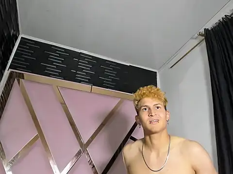 Ian_Savage Show Webcam