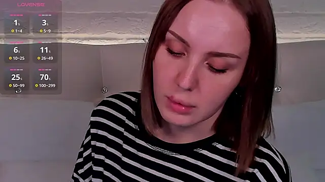 LianaFord live XXX chat