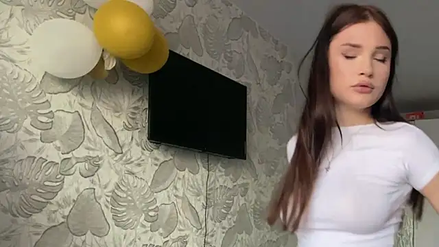 LuvvSosa Adlı Modelin Canlı XXX Sohbeti