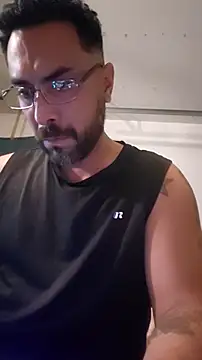 Pokazy przed kamerką – Forbidden_daddy