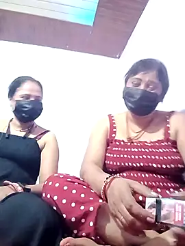 pihu_X 在線直播表演