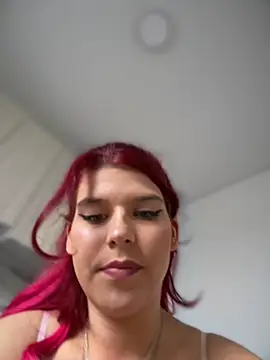 RiriRoseey live XXX chat