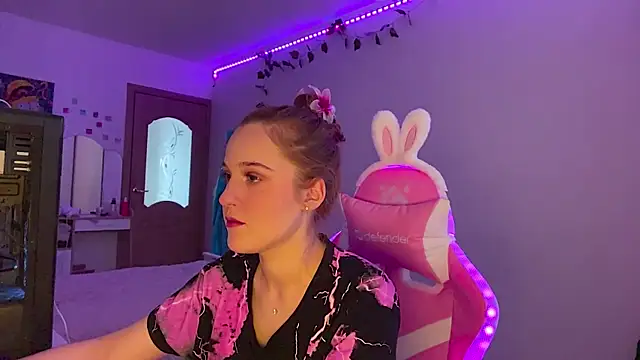 TrixyPaw's Live XXX Chat