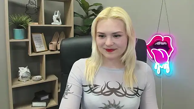 SweetLilyxo's Live XXX Chat