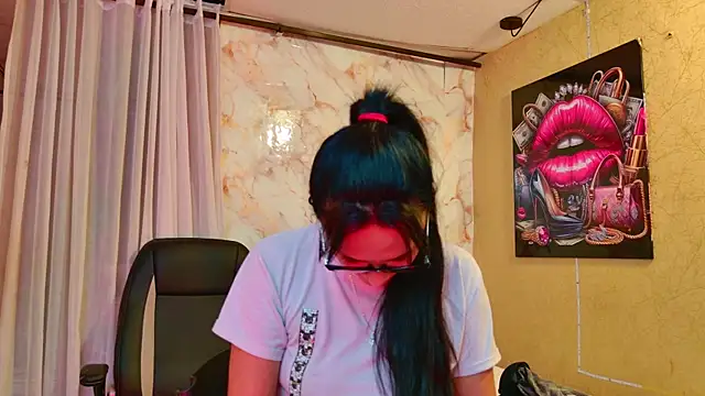 QueenSallyDesire Live XXX Chat