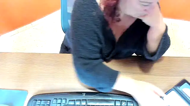 NikkiHollandn Live XXX chat