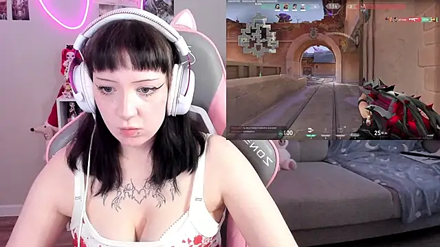 MollysLandn Live XXX chat