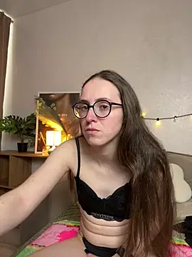 MartiniiSelenna Adlı Modelin Canlı XXX Sohbeti