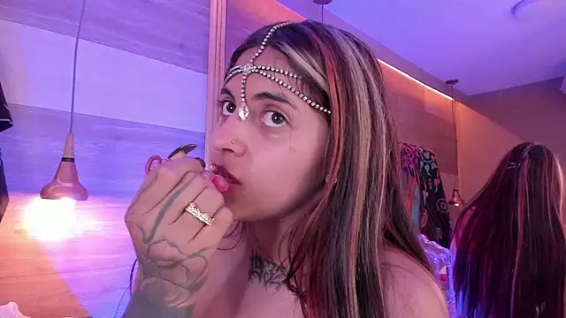 Cori_Paige Chat XXX in diretta