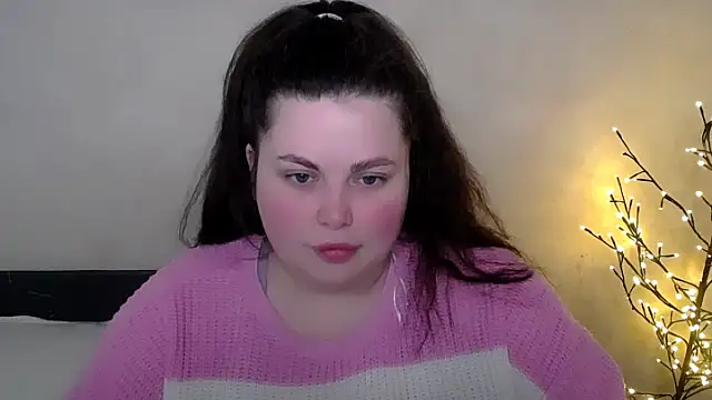 Emily_Mo: онлайн-секс-чат