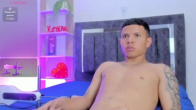 Steven_SkinnyBoy's Webcam Show