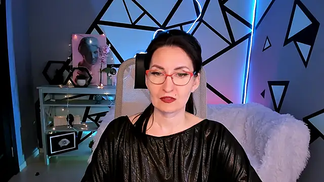 UnaTerra élő XXX-chatje