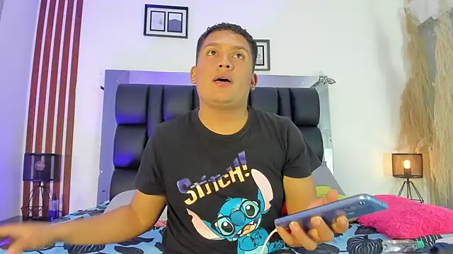 JEICK_JHONSON Show in webcam