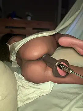 ROUSSHのライブXXXチャット