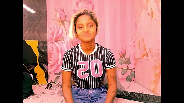 indian_barbie 现场XXX聊天