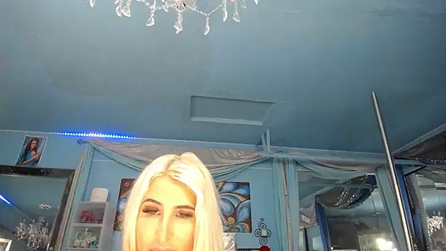 ADRIANNA_FOX's Live XXX Chat