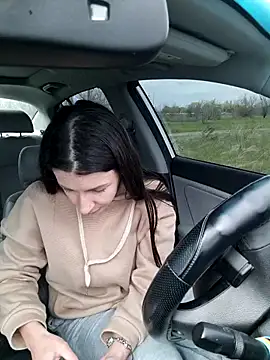 Show modela GroaningJute na web-kameri