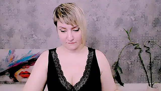 Djullia Adlı Modelin Canlı XXX Sohbeti