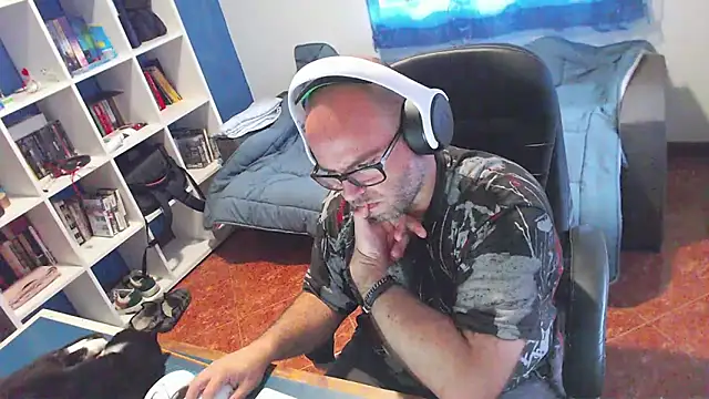 Вебкам-шоу ravingr4d4