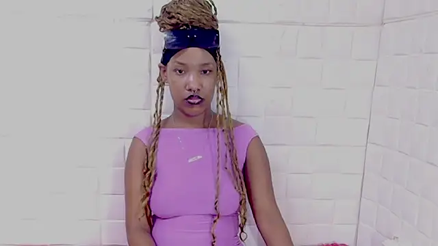 EroticSexyPrada live XXX chat