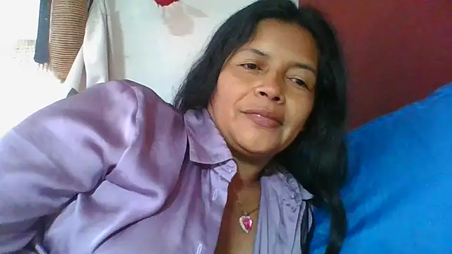 Chat +18 de DianaOchoa_ ao vivo