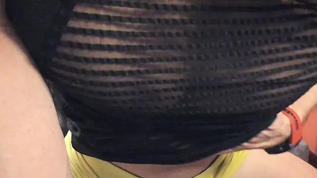 HotHunkTrainer 在線直播表演