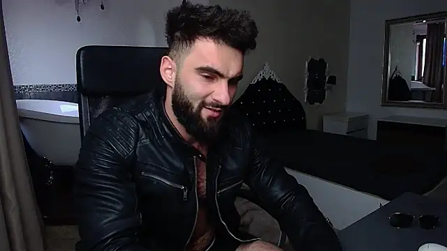 Онлайн чат XXX MicahLane