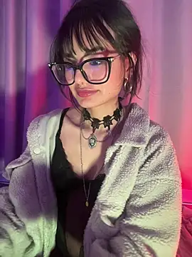 _Lucycherry: онлайн-секс-чат