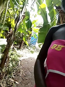 holygrail001 Show Webcam