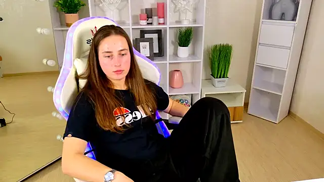 Show modela NadinnL na web-kameri