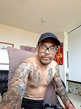 Mr_Graffitimile Chat XXX live