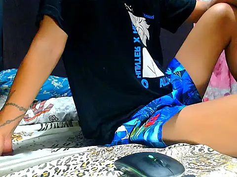 AwesomeMistress_Bigcock 在線直播表演