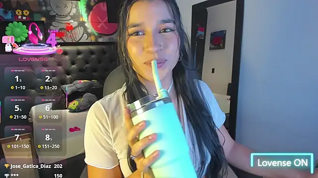 XXX chat uživo modela CALIOPE_777