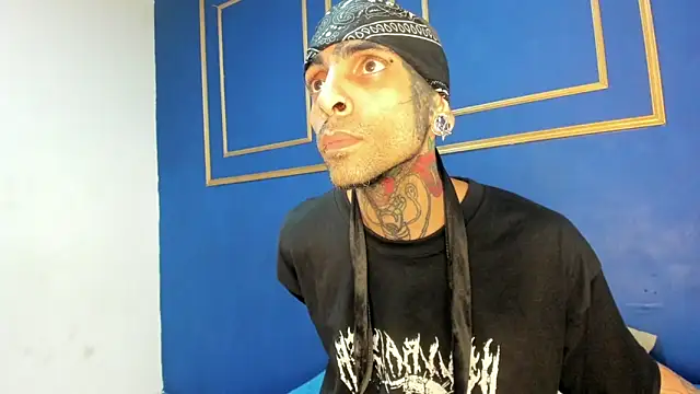 Demon_Rose_ Show in webcam