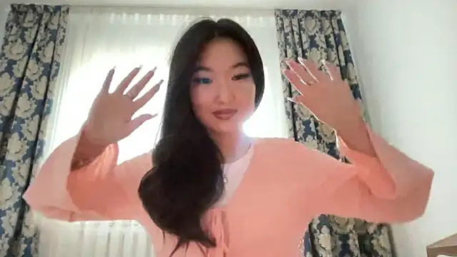 دردشة EmmaLeexth الجنسية المباشرة