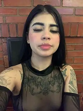 عرض كام Dannii-