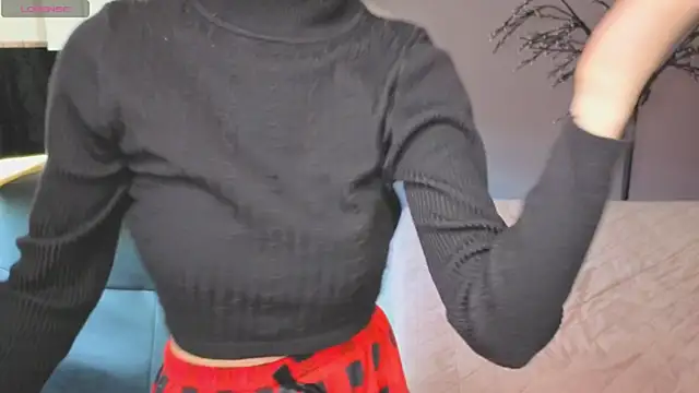 Chat +18 de SonnySofia ao vivo