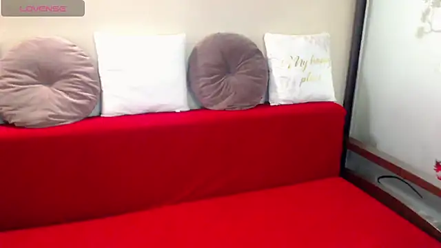 SelinLi: онлайн-секс-чат