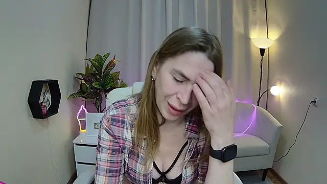 TessaDaybreak's Live XXX Chat