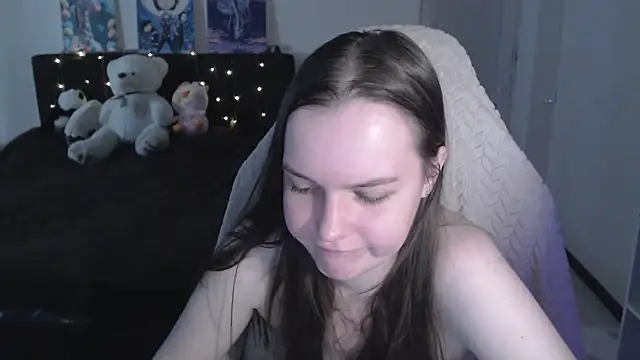 Little_flowers 即時 XXX 聊天