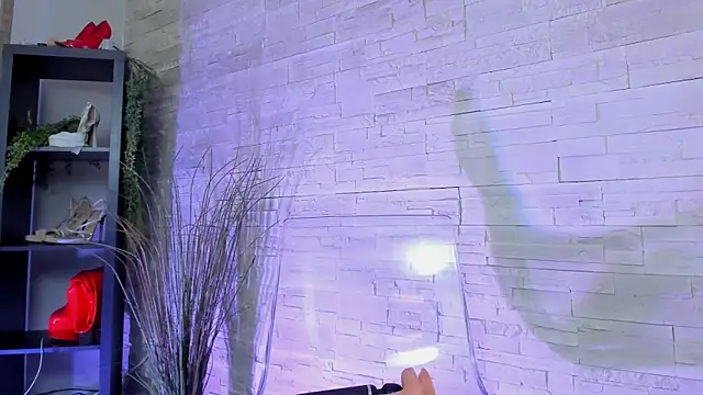 Ivorym00nのライブXXXチャット