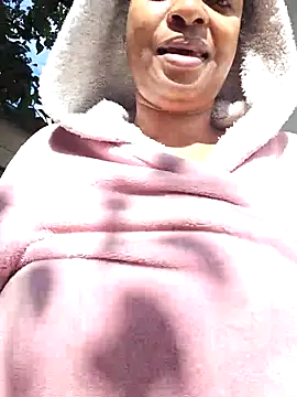 Онлайн чат XXX BootyCallEver