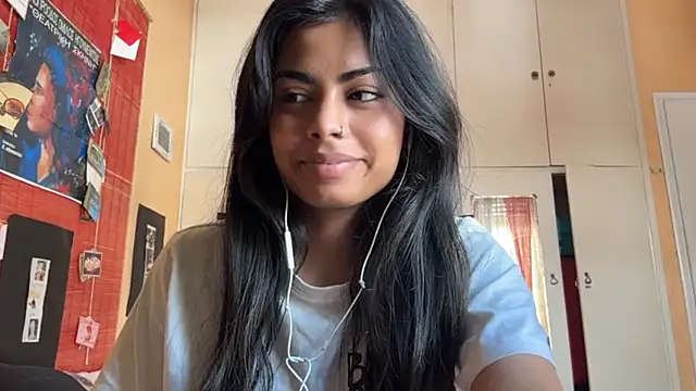 JenniRoutt Show in webcam