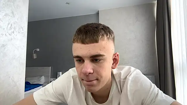 SoloFury 现场XXX聊天