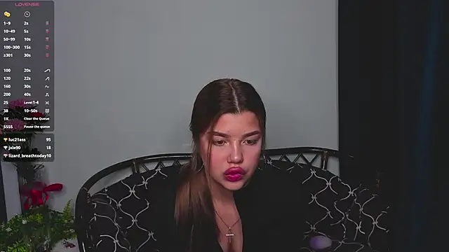 DelenaRines – Naživo XXX chat