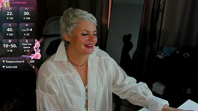 Linda_Zef1r ওয়েবক্যাম শো