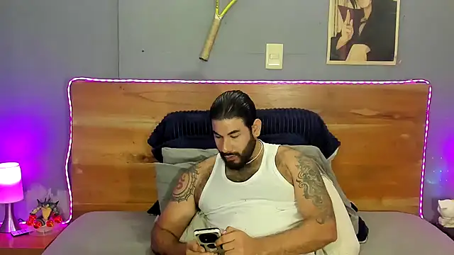 Prometeo-grizzly's Webcam Show