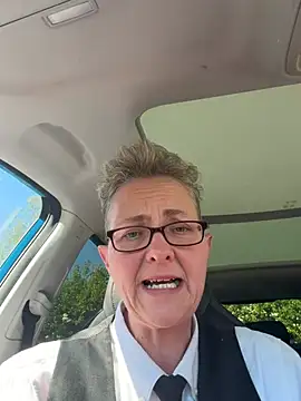 Curvy-Jinx Pertunjukan Webcam