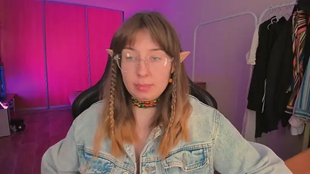 just_fucked777 élő XXX-chatje